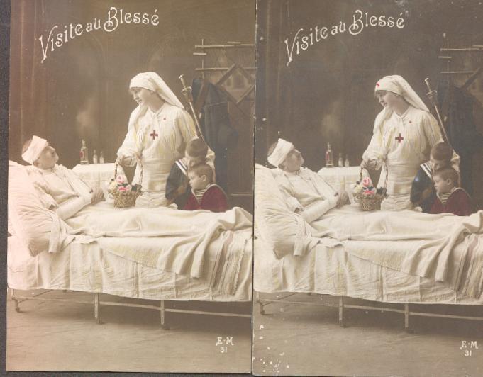 2cpa Croix-rouge Française, Visite Aux Blessés, Infirmière Et Enfants, 2 Exemplaires De La Même Carte - Croce Rossa