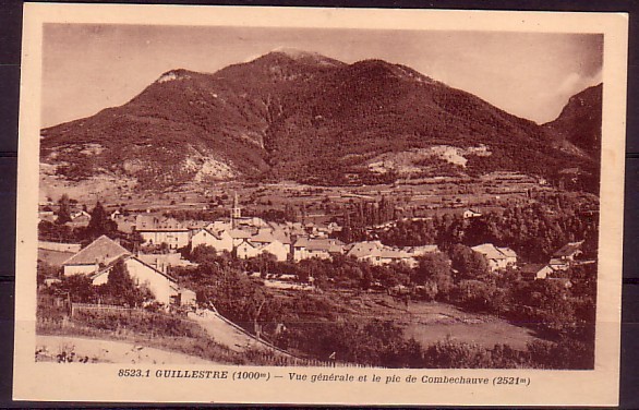 HAUTE ALPES - Guillestre - Vue Generale Et Le Pic De Combechauve - Guillestre