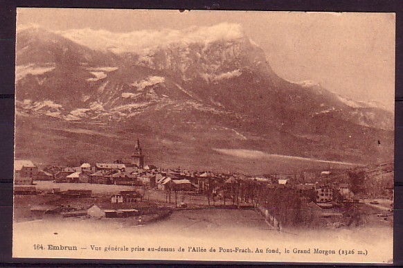 HAUTES ALPES - Embrun - Vue Generale Prise Au Dessus De L'allée De Pont Frach - Embrun