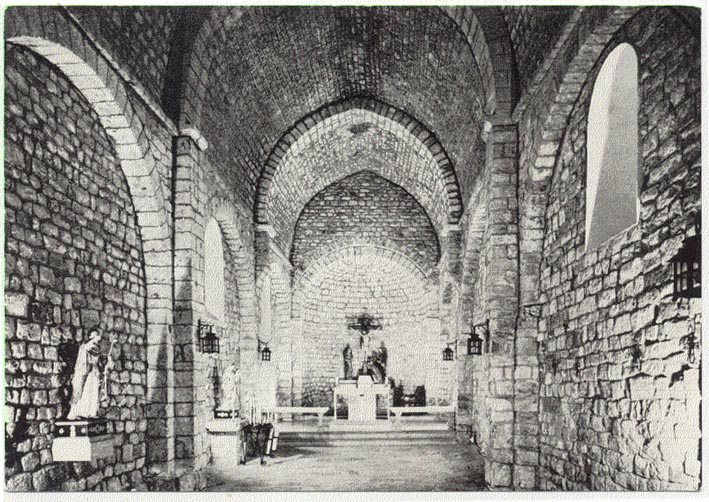 83 - PLAN D' AUPS  - L'intérieur De L'église Romane - Aups