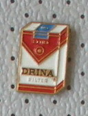 DRINA CIGARETTES ( Yugoslavian Pin ) Badge Cigarette Zigarette Sigaretta Cigarrillo Cigarro Tobacco Tabac Tabak Tabacco - Trademarks