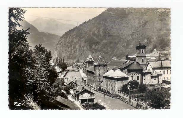 Moutiers: L' Eveché Et Le Vieux Pont Sur L' Isère (06-562) - Moutiers