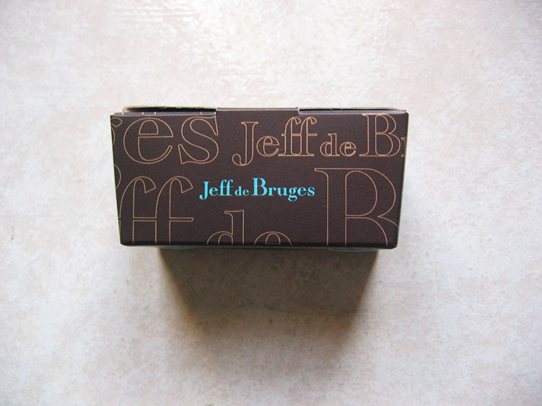Boite Des Chocolats Jeff De Bruges (7cm De Long Sur 3 Cm De Haut Et 3,5 Cm De Large). TBE. - Boîtes