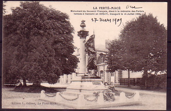 ORNE - La Ferté Macé - Monument Du Souvenir Français - La Ferte Mace