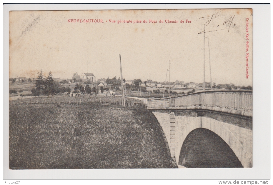 NEUVY SAUTOUR, Vue Prise Du Pont De Chemin De Fer - Neuvy Sautour