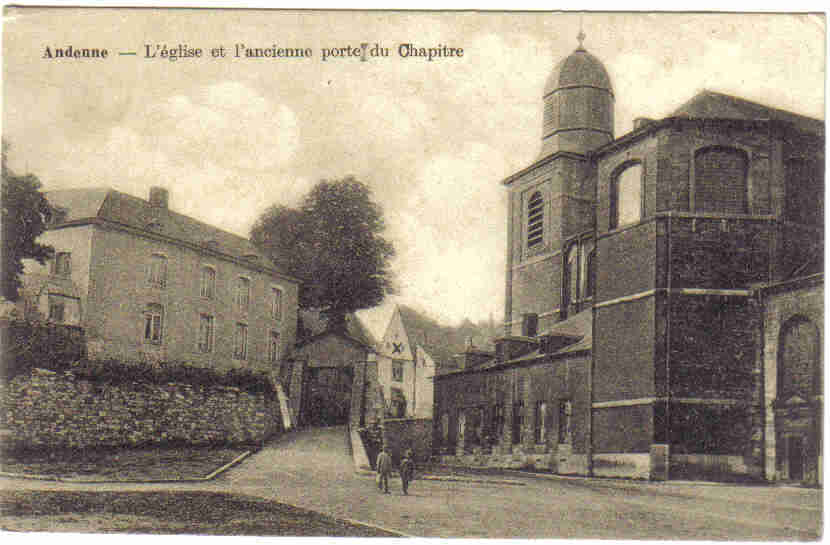 Andenne L'eglise Etl'ancienne Porte Du Chapitre (vierge) - Andenne