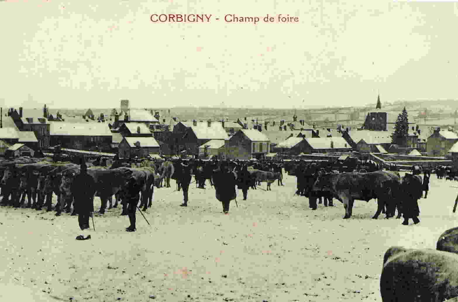 CORBIGNY - Champ De Foire - Corbigny