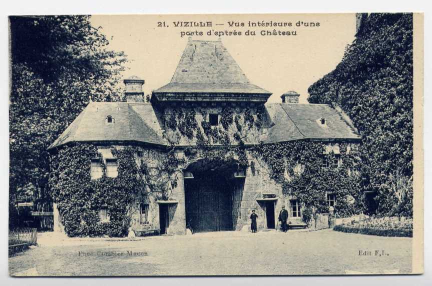 Réf 86  - VIZILLE - Vue Intérieure D'une Porte D'entrée Du Château - Vizille