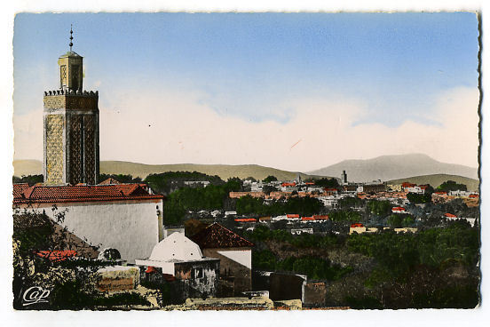 Sidi Bou Medine Le Minaret Au Fond Tlemcen - Tlemcen