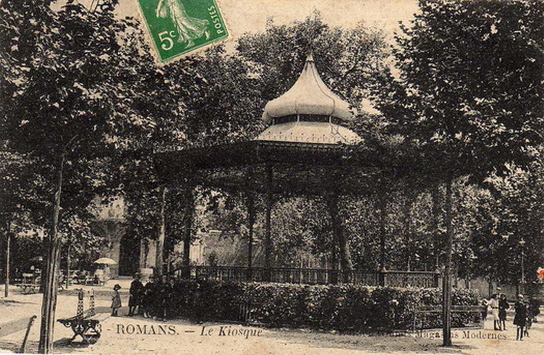 26 ROMANS Kiosque à Musique, Animée, Ed MM 23, 1913 - Romans Sur Isere