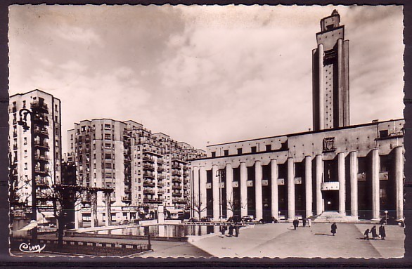 RHONE - Villeurbanne - Gratte Ciel - Place De La Liberation - Villeurbanne