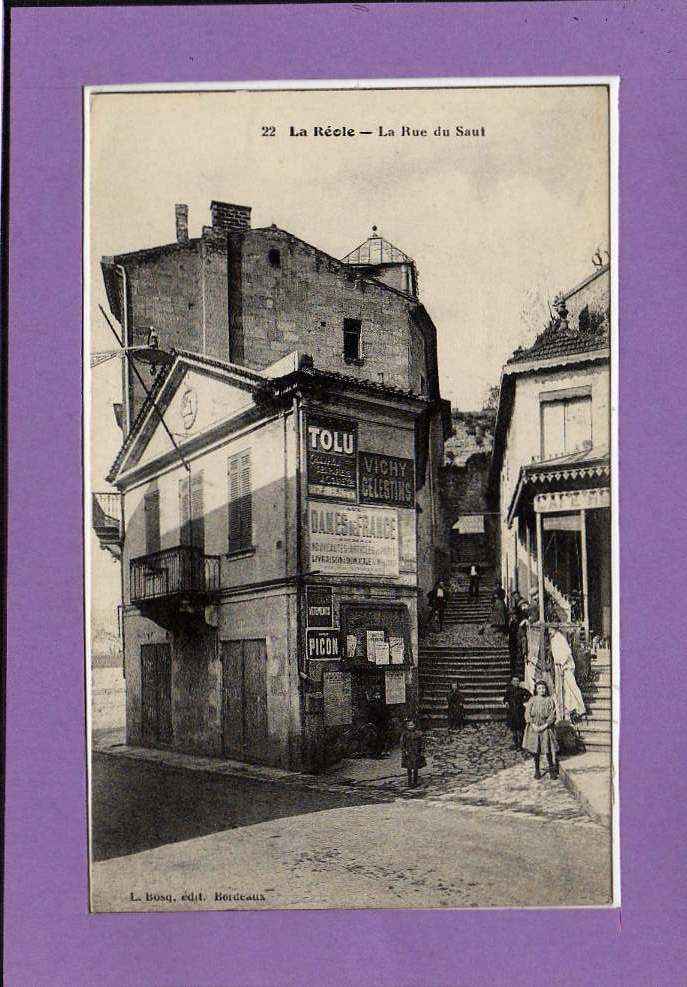 Carte  Postale De La Réole -- La Rue Du Saut - La Réole