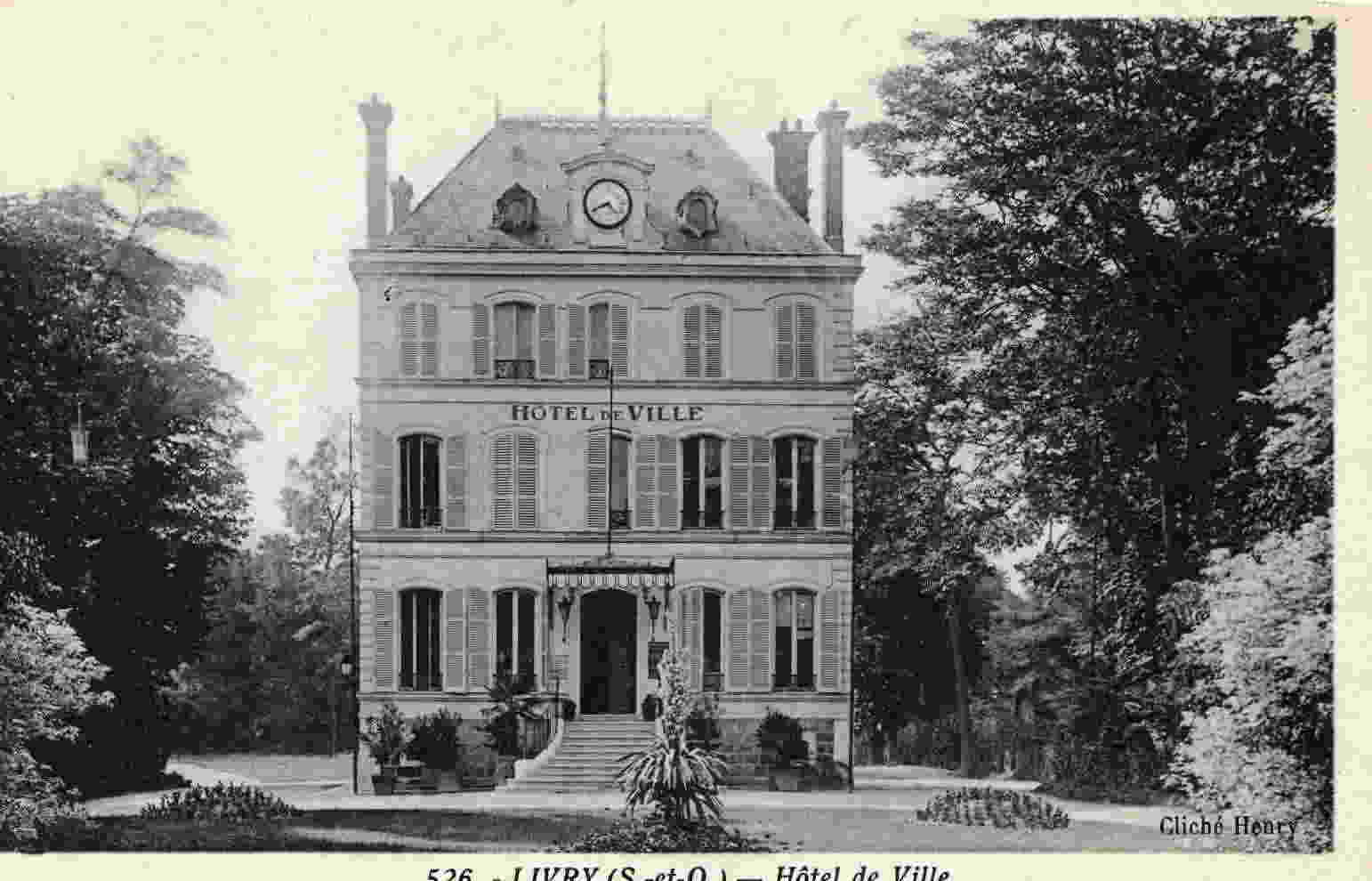 LIVRY - Hôtel De Ville - Livry Gargan
