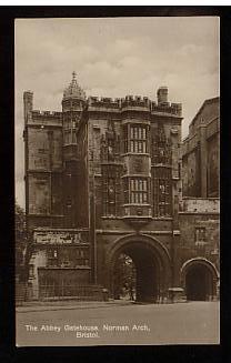 Jolie CP Photo Ancienne Angleterre Bristol The Abbey Gatehouse Norman Arch - Neuve - Bristol