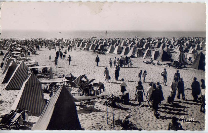 LE TOUQUET -PARIS-PLAGE--1953-Vue Générale De La Plage (animation),csm N°152 Par F.Gambier-jolie Carte-- - Le Touquet