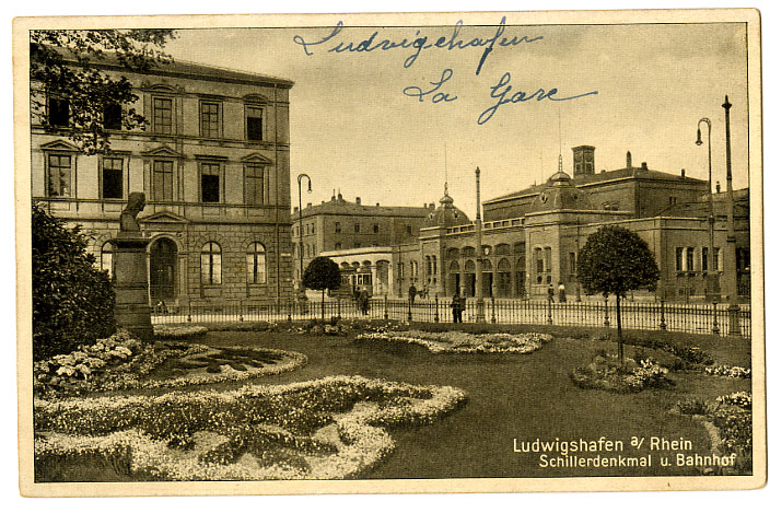 {17040} Allemagne Ludwigshafen Am Rhein Schillerdenkmal U. Bahnhof . La Gare . écrite - Ludwigshafen