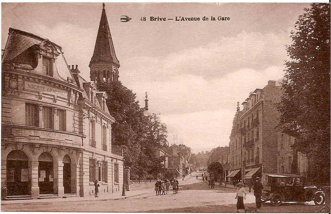 BRIVE - L'Avenue De La Gare ( SOCIETE GENERALE ). - Banks