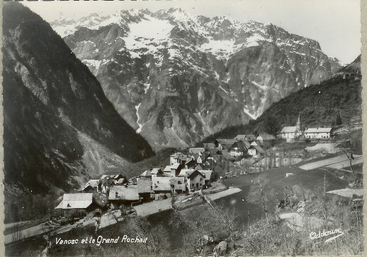 CPSM DENTELEE VENOSC ET LE GRAND ROCHAIL-MAISONS-EGLISE... - Vénosc