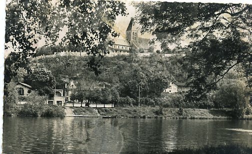 95 HERBLAY LA SEINE ET L EGLISE CARTE EN L ETAT  SM DENTELEE N°13 1955 - Herblay