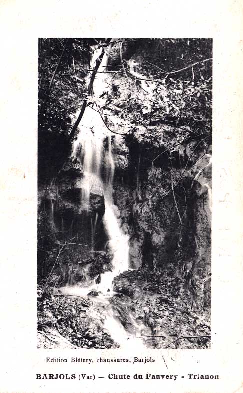 Cpa Barjols (83, Var) Chute Du Fauvery - Trianon. Ed Blétery, Chaussures - Barjols