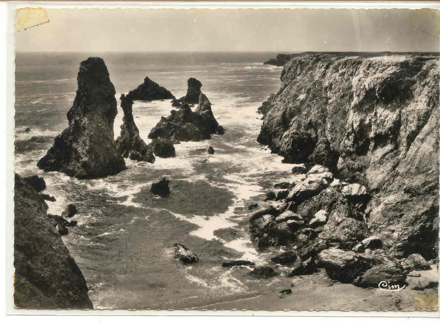 B 61 Belle Ile Aiguilles De Port Coton . CIM 90 . - Belle Ile En Mer