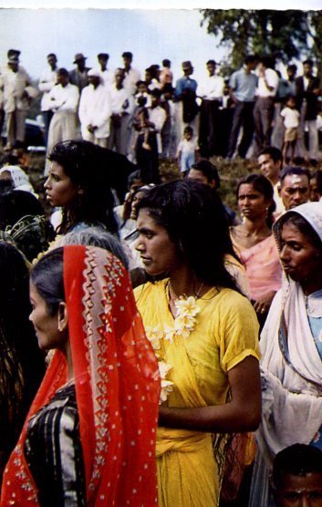 MALABARS AVEC LEURS TRADITIONS PUBLICITE MEDICALE COQUELUSEDAL SPIRAMYCINE - Mauritius