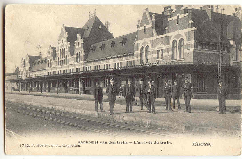 1611 - ESSCHEN - L´ Arrivée Du Train - Essen