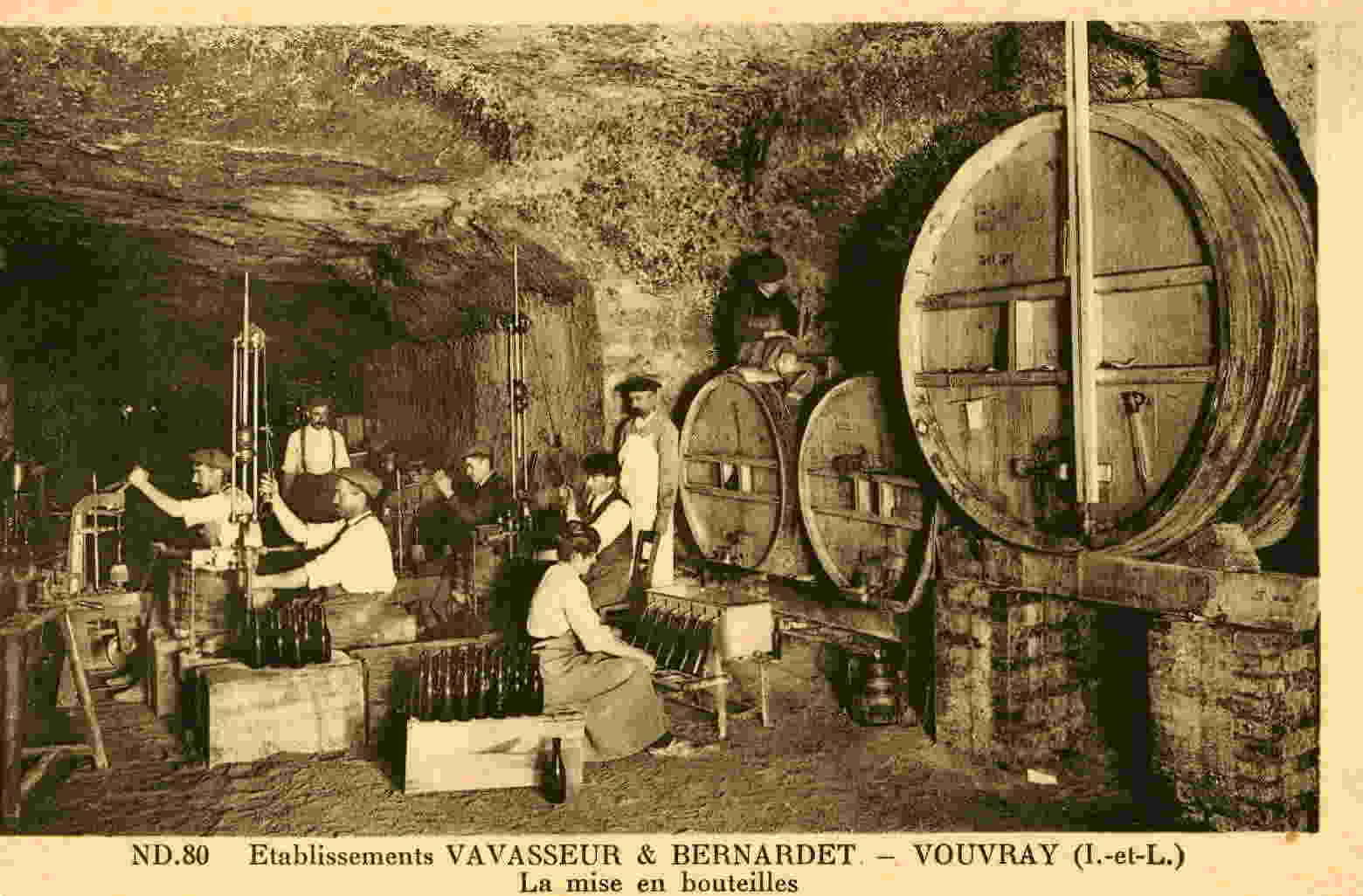 VOUVRAY - Ets. VAVASSEUR & BERNARDET - La Mise En Bouteilles - Vouvray