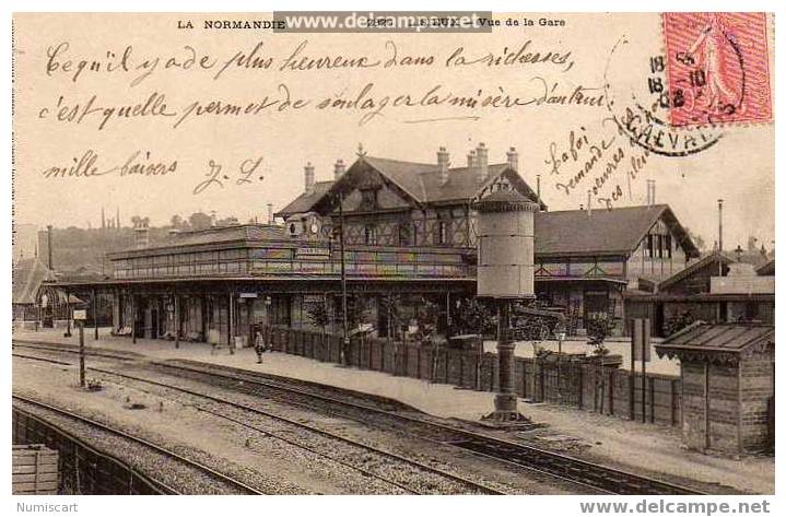 CPA DE LISIEUX...AVEC LA GARE...ANIMEE..BEAU VISUEL - Lisieux