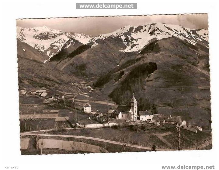 Le Village De LA SALETTE Sur La Route Du Célèbre Sanctuaire Notre-Dame De La Salette. - La Salette