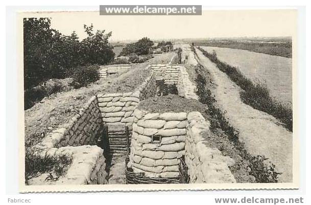 Dixmude - Rechts, De Ijzer En De Duitse Onderstanden ( A Droite, L'Yser Et Les Abris Allemands) - Diksmuide