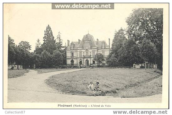 56 - MORBIHAN - PLOERMEL - HOTEL DE VILLE - MAIRIE - CARTE ANIMEE - Ploërmel