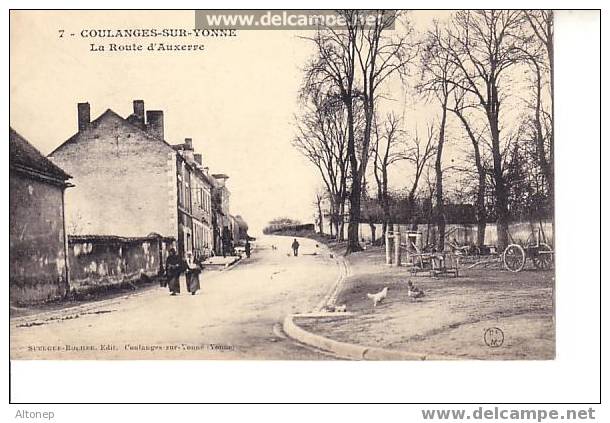 La Route D'Auxerre (belle Petite Animation) - Coulanges Sur Yonne