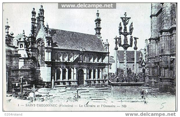 St Thegonnec - Le CAlvaire Et L'Ossuaire - Saint-Thégonnec