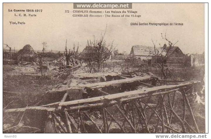 80 COMBLES Cpa Des Ruines Du Village    La Guerre 1914-17 - Combles