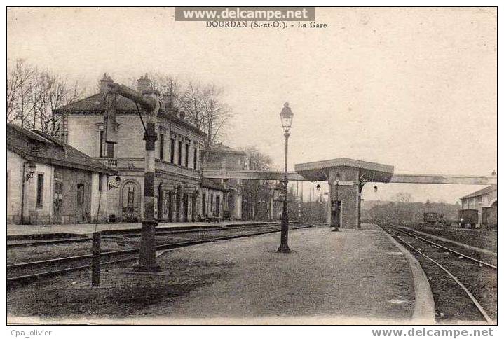 91 DOURDAN Gare, Intérieur, Quais, Cachet Ferroviaire, Ed Boutroue, 191? - Dourdan