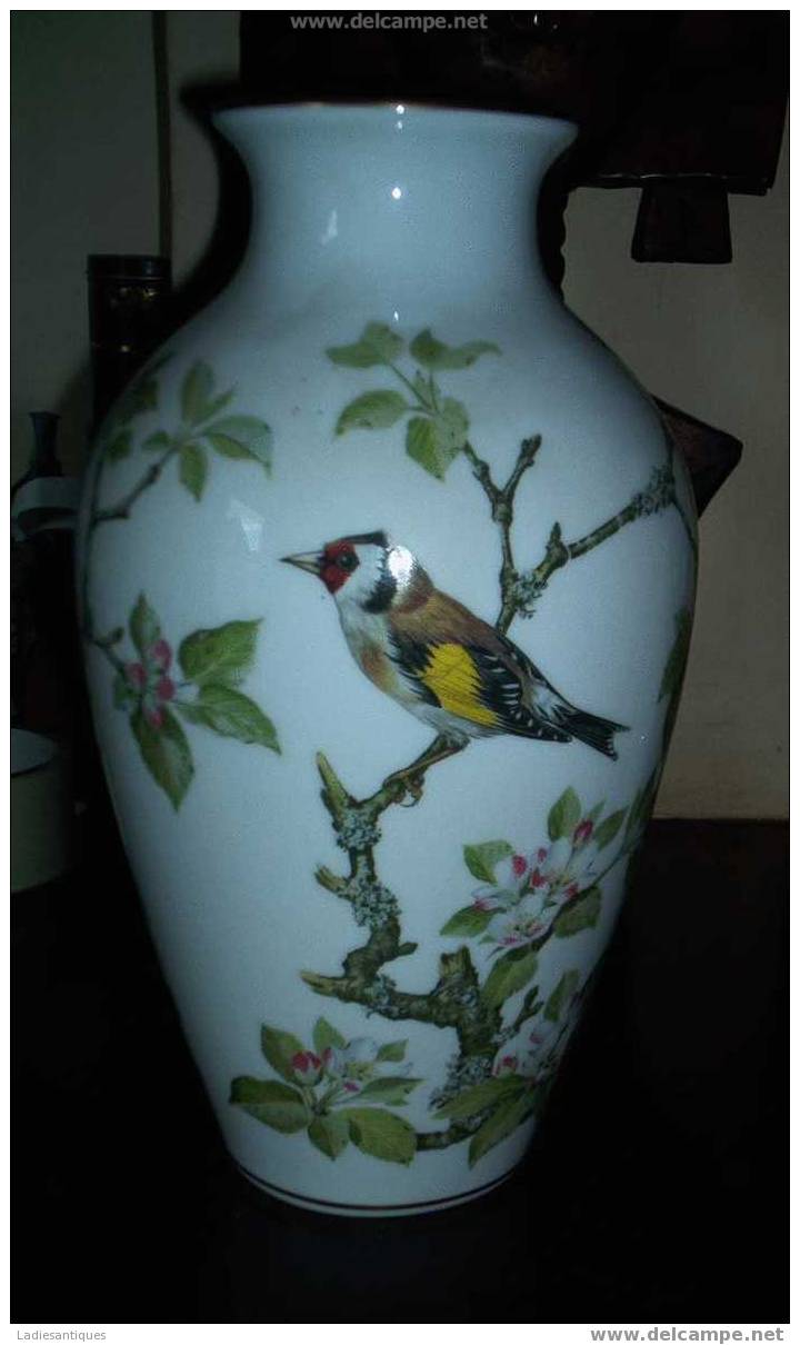Basil Ede  - Vase En Porcelaine - Porseleinen Vaas - Porcelain Vase - VA 176 - Non Classés