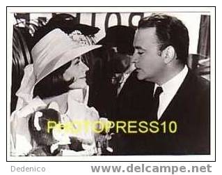 PHOTO DE PRESSE / RARE .  Raymond  PELLEGRIN  Et Annie  GIRARDOT - Photographs