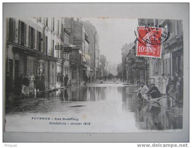 Carte Postale PUTEAUX 92 GODEFROY Inondations Janvier 1910 Belle Animation - Puteaux