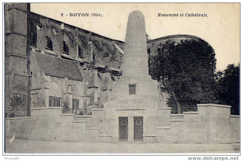 NOYON--Monument Et Cathédrale N°2 --dos Vert-- - Noyon