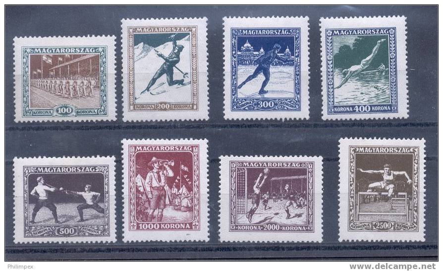 HUNGARY, SPORTS 1925 LIGHT HINGED SET - Unused Stamps