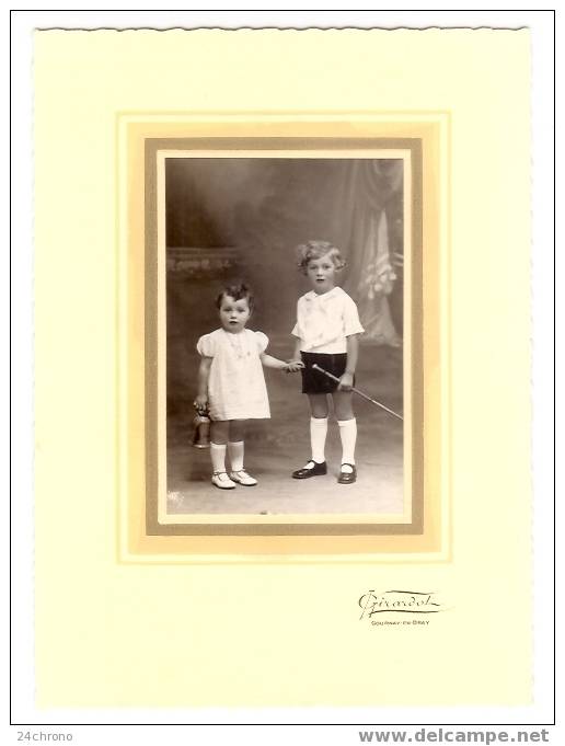 Petite Fille Et Bébé - Photographe: L. Girardot à Gournay En Bray (06-2601) - Sin Clasificación