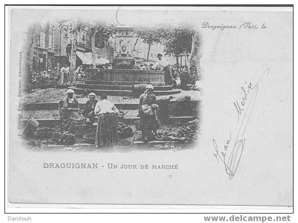 83 // VAR / DRAGUIGNAN / Un Jour De Marché / Chenoz Photo Edit / - Draguignan