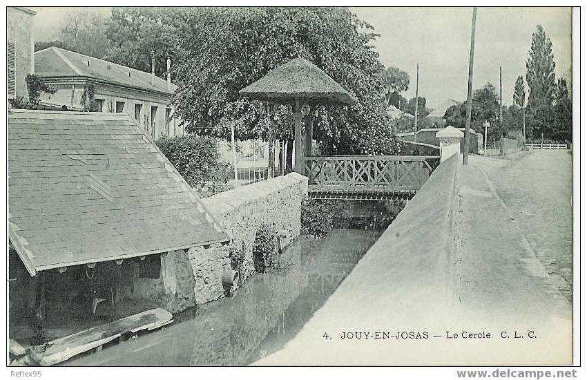 JOUY EN JOSAS - Le Cercle ( LAVOIR - LAVANDIERES ). - Jouy En Josas