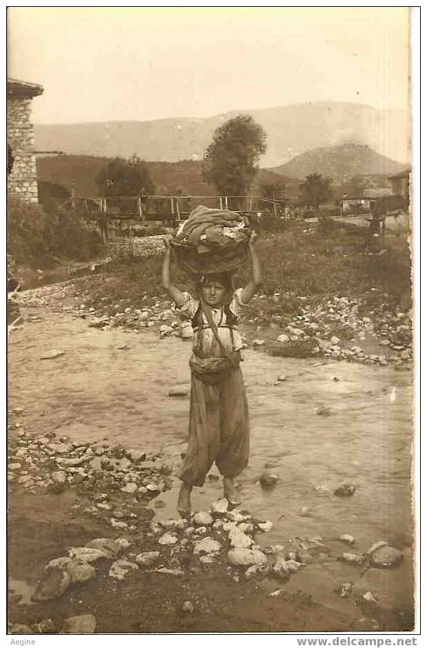 Ref   90- Macedoine - Carte Photo -region Bukovo-monastir-laveuse Lavandiere -  Bon Etat - Macédoine Du Nord