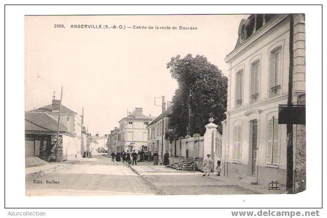 CPA ROUTE DE DOURDAN - Angerville