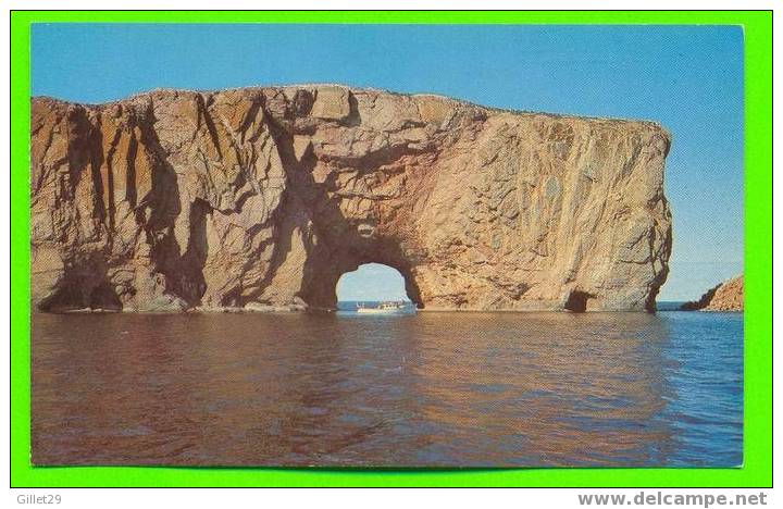 PERCÉ, QUÉBEC - LE ROCHER, L'ARCADE - - Percé