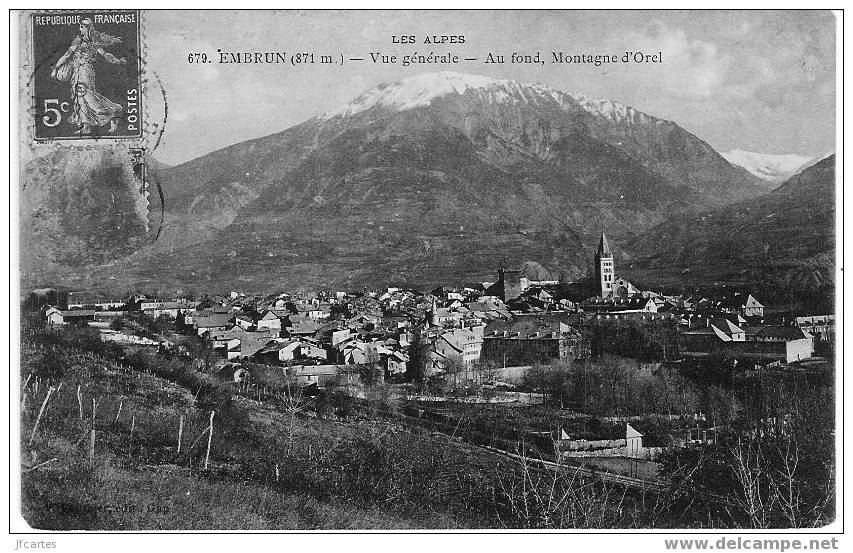 05 - EMBRUN - Vue Générale - Au Fond, Montagne D'Orel - Embrun