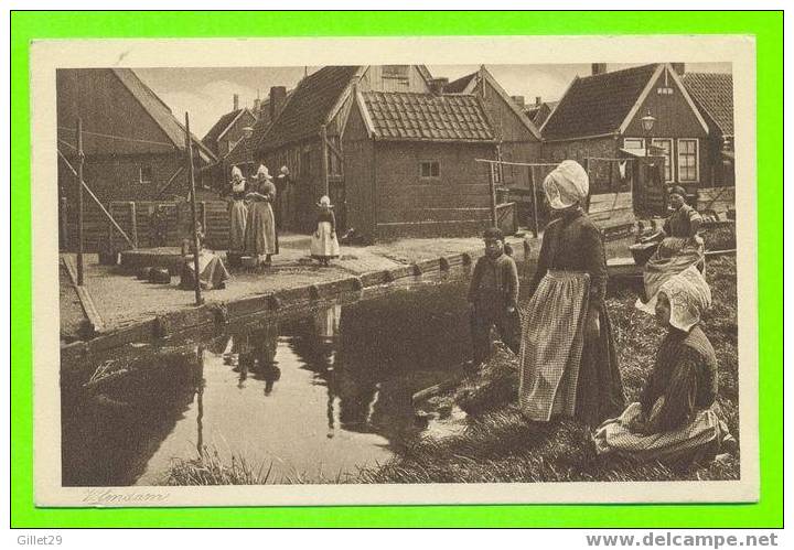 VOLENDAM, PAYS-BAS - ENFANTS LE LONG D´UN CANAL - SÉRIE NADRUK VERBODEN, 1913  - - Volendam