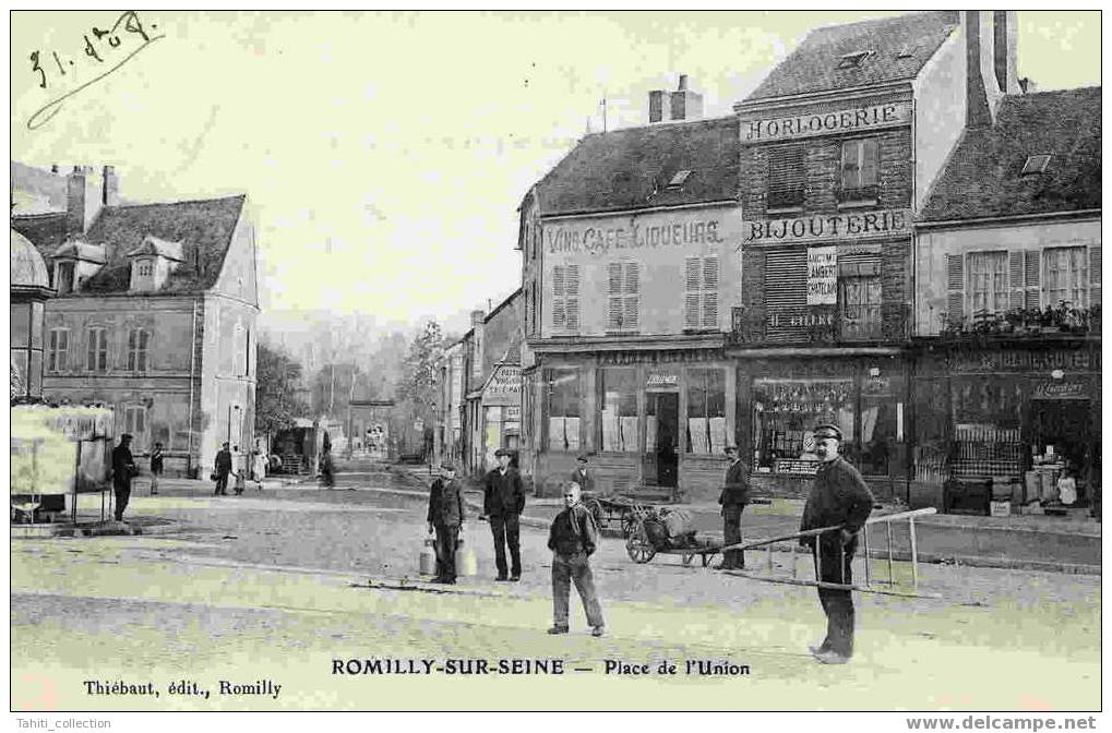 ROMILLY-SUR-SEINE - Place De L'Union - Romilly-sur-Seine